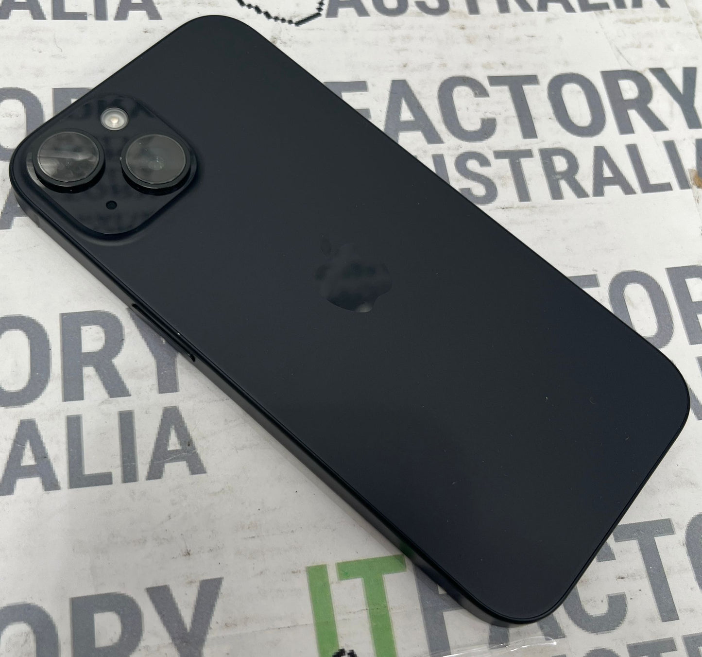 Apple iPhone 15 128GB Black A3090 (97% BH)