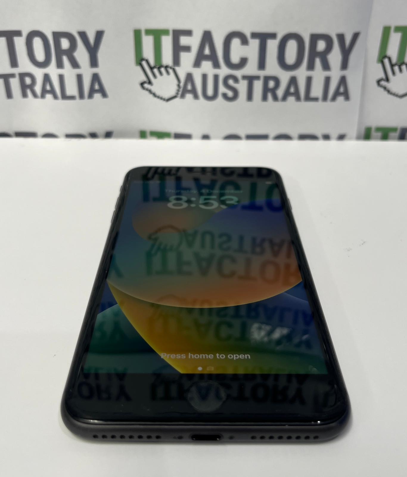 Apple iPhone 8 Plus 64GB Space Grey A1864 (79% BH)