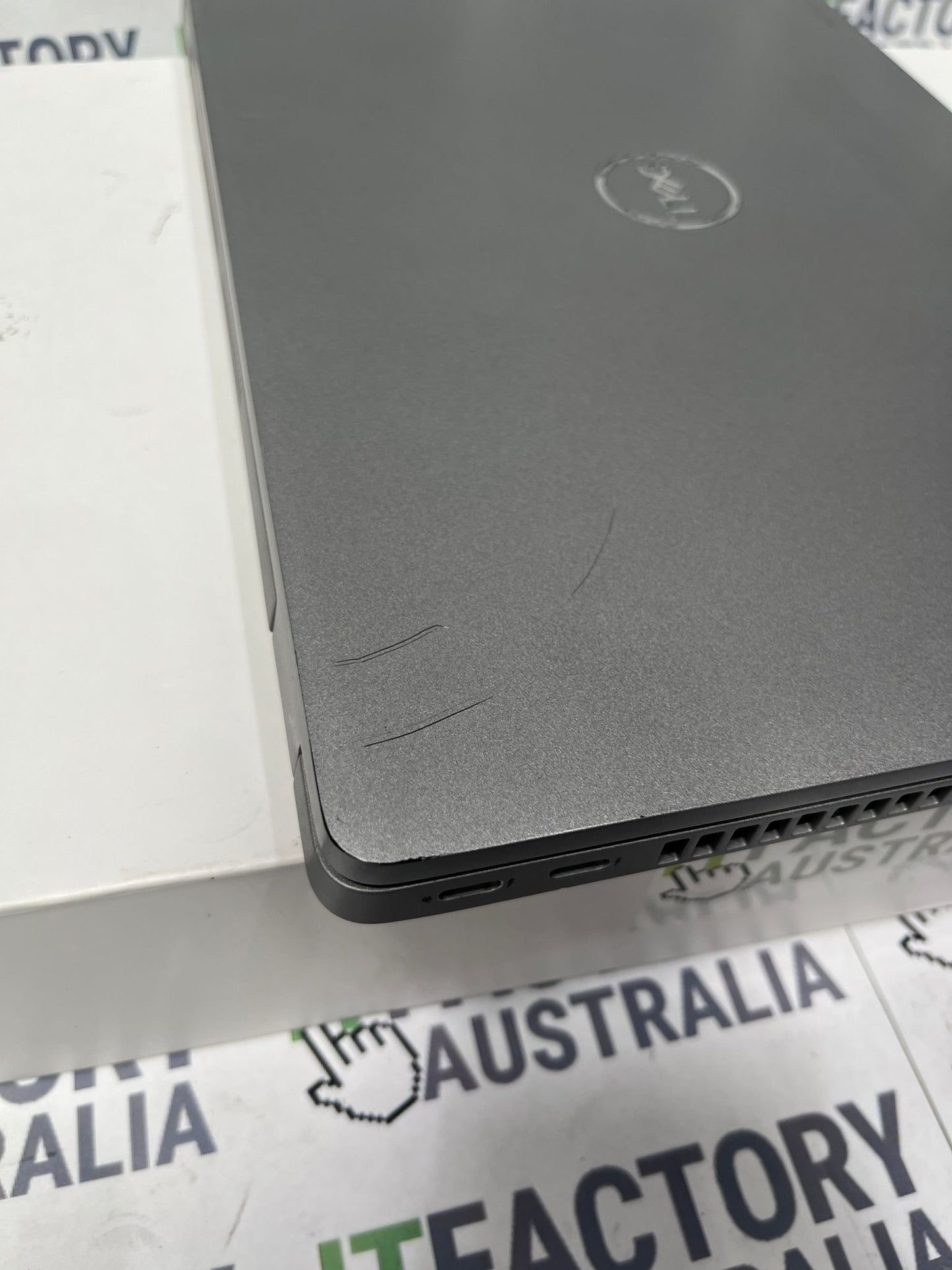 Dell Latitude 5420 14" Laptop, 8GB RAM, Intel Core i7-1165G7, 256GB