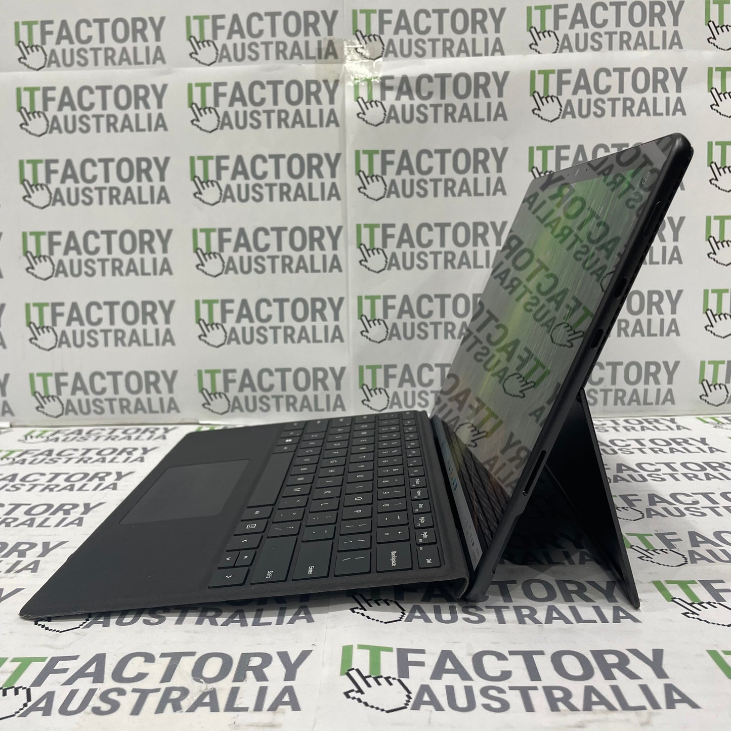 Microsoft Surface Pro 8 1983 13" Tablet Laptop, 8GB RAM, i5 11th Gen, 256GB SSD