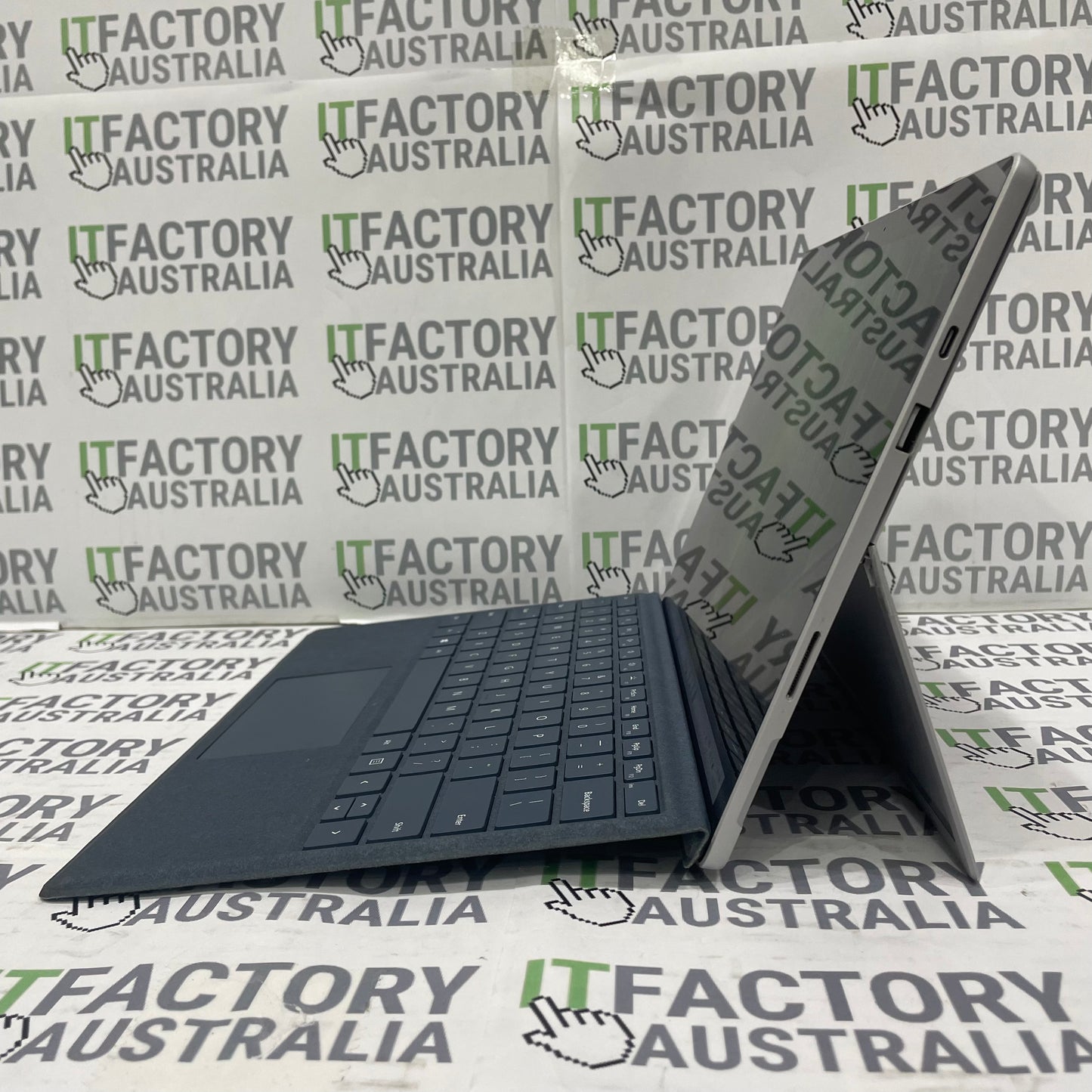 Microsoft Surface Pro 7+ 1960 12.3" Tablet Laptop, 8GB RAM, i5 11th Gen, 256GB SSD