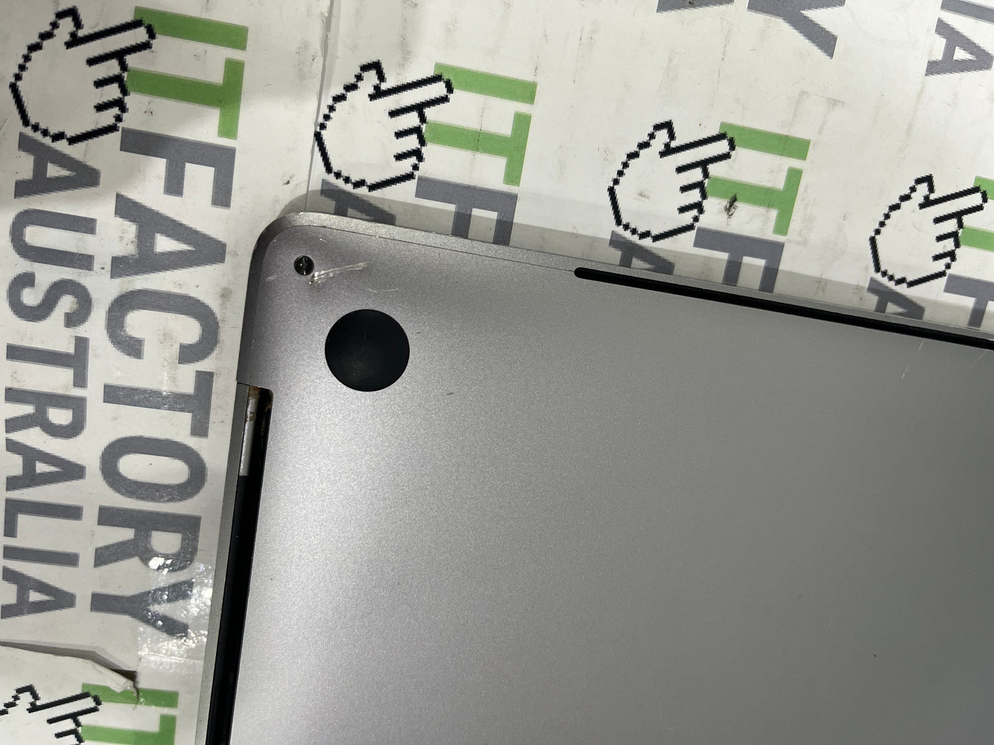 MacBook Pro A1989 13" Laptop, 8GB RAM, i5 8th Gen, 256GB SSD