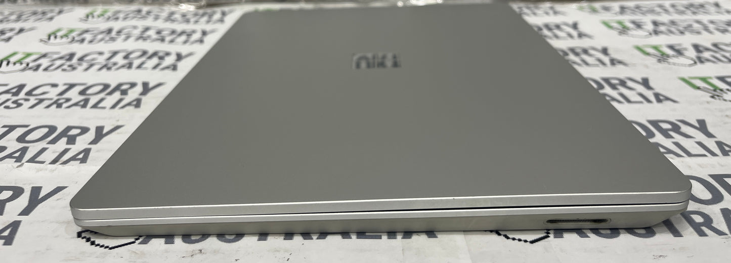 Microsoft Surface Laptop Go Intel i5 10th Gen 8GB RAM 256GB SSD 12.4" Win 11