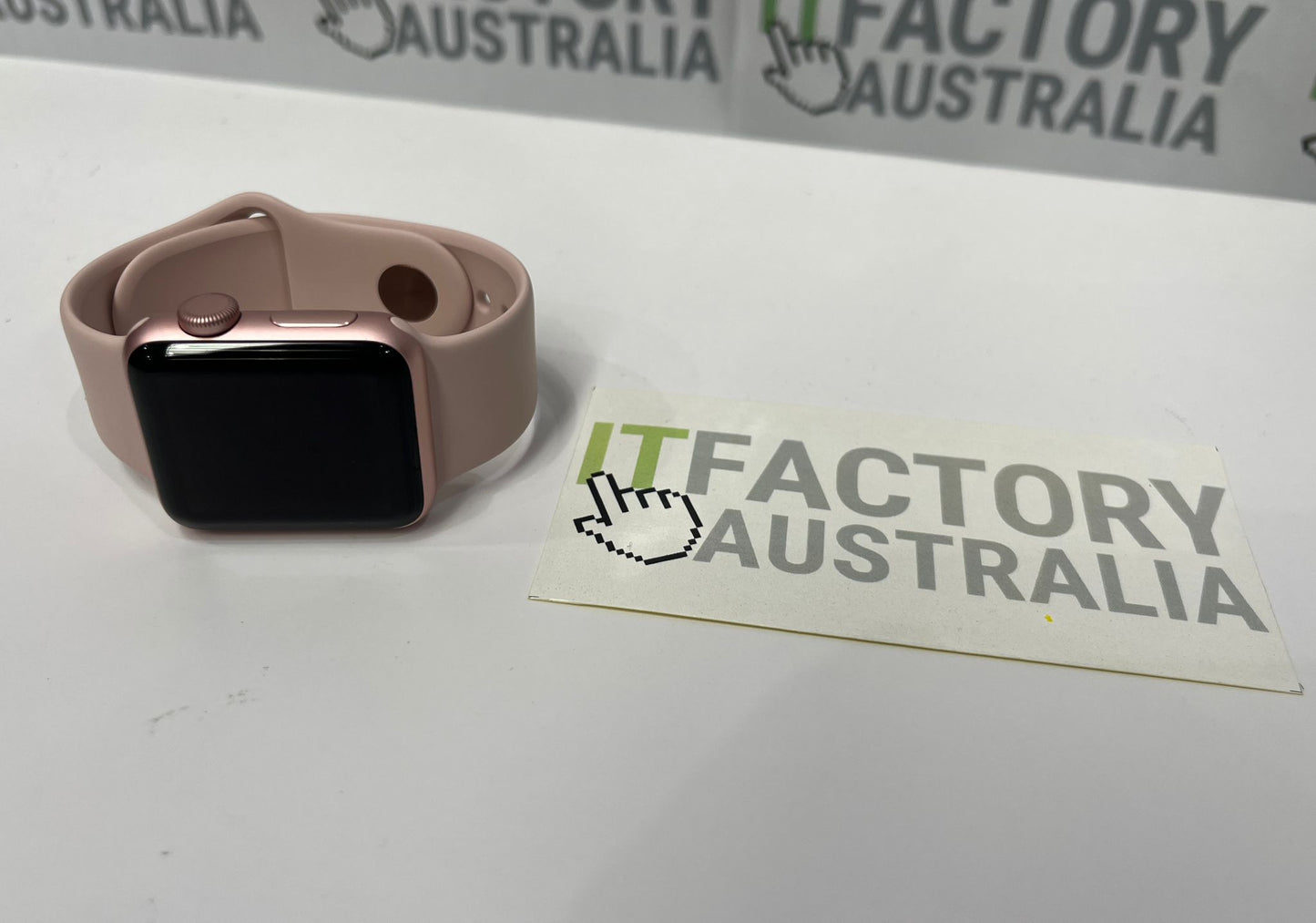 Apple Watch Series 2 A1757 38mm GPS Aluminium - Rose Gold with Pink Band