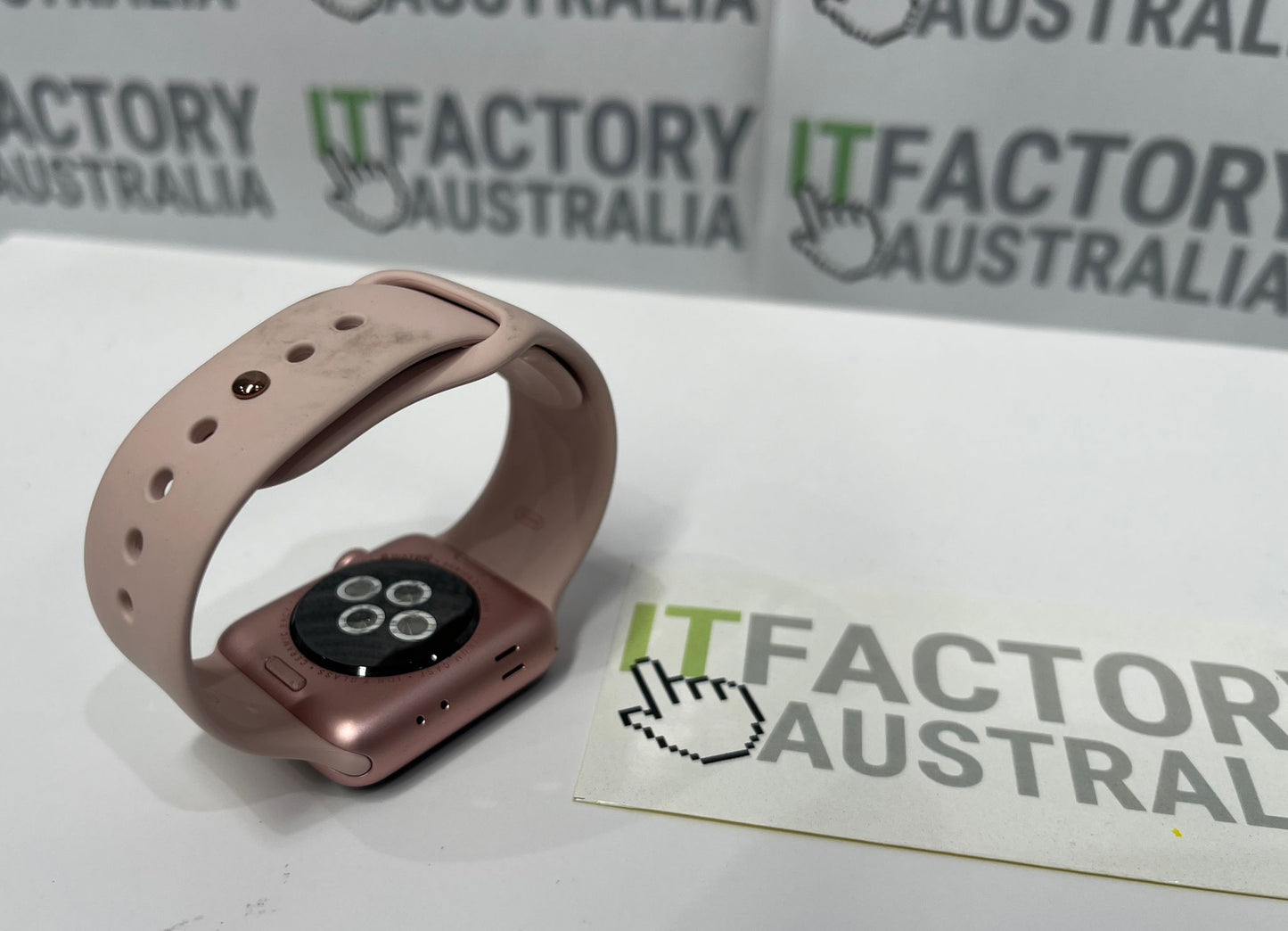 Apple Watch Series 2 A1757 38mm GPS Aluminium - Rose Gold with Pink Band