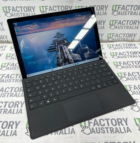 Microsoft Surface Pro 7 1866 12.3" 2-in-1 Tablet Laptop, 8GB RAM, i5 10th Gen, 256GB SSD Win 11
