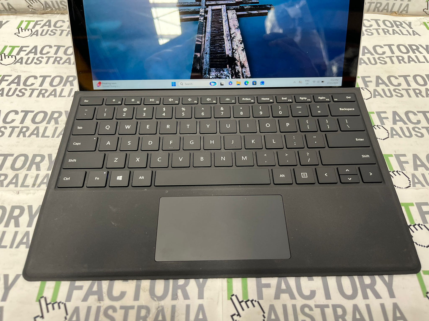Microsoft Surface Pro 7 1866 12.3" 2-in-1 Tablet Laptop, 8GB RAM, i5 10th Gen, 256GB SSD Win 11