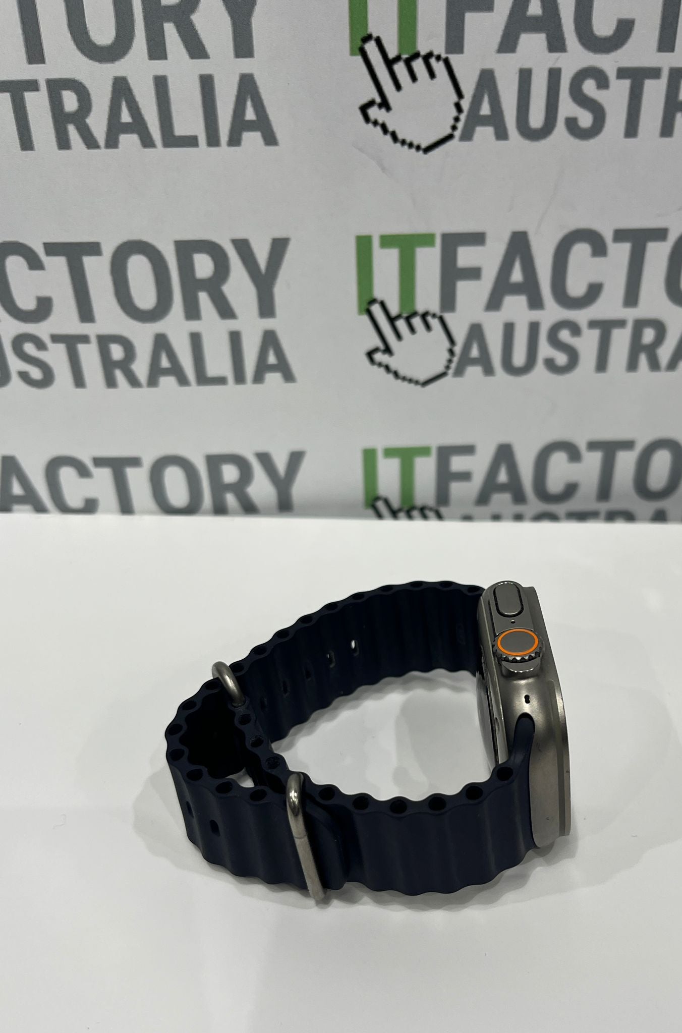 Apple Watch Ultra 2 A2986 49mm GPS + Cellular - Titanium Silver