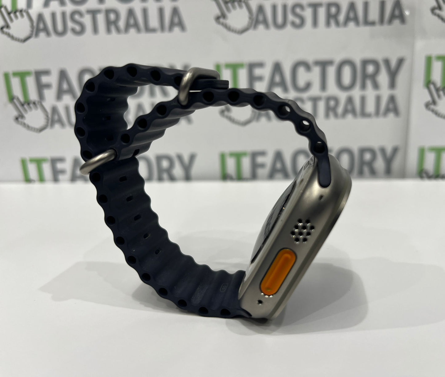 Apple Watch Ultra 2 A2986 49mm GPS + Cellular - Titanium Silver