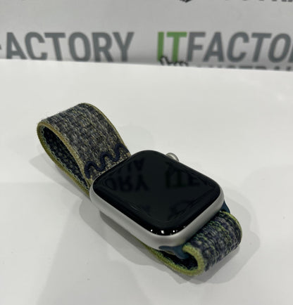 Apple Watch Series 9 A2980 45mm GPS Aluminium Ceramic - Silver