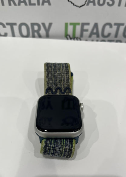 Apple Watch Series 9 A2980 45mm GPS Aluminium Ceramic - Silver