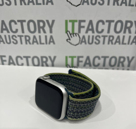 Apple Watch Series 9 A2980 45mm GPS Aluminium Ceramic - Silver