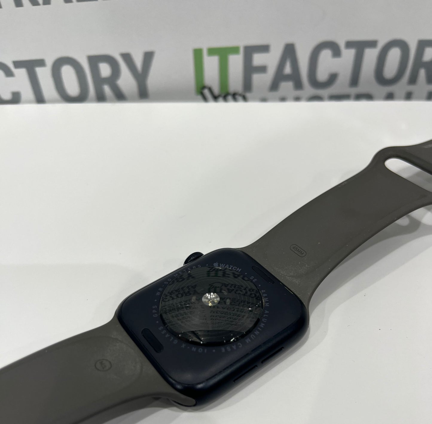 Apple Watch SE 2nd Gen A2723 44mm GPS - Midnight with Grey Rubber Band