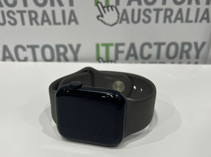 Apple Watch SE 2nd Gen A2723 44mm GPS - Midnight with Grey Rubber Band