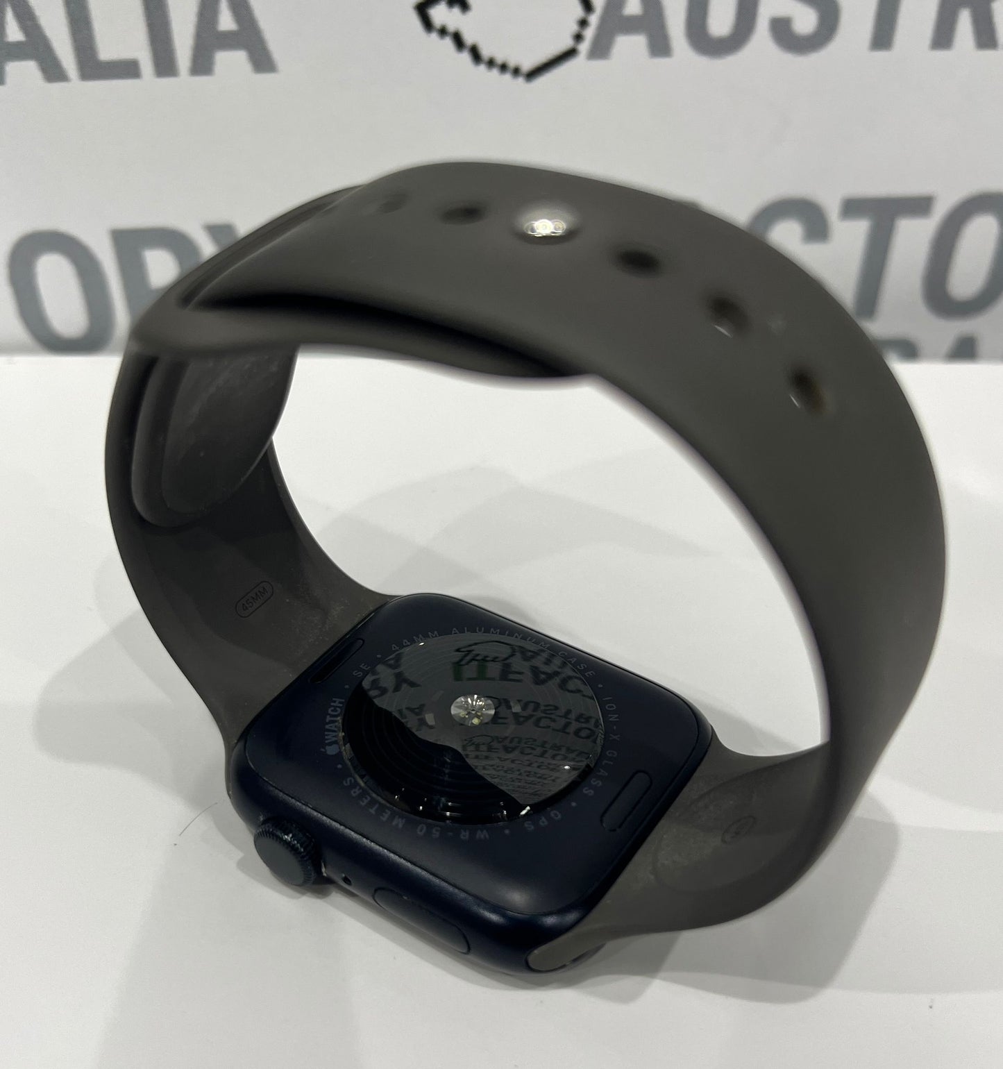 Apple Watch SE 2nd Gen A2723 44mm GPS - Midnight with Grey Rubber Band