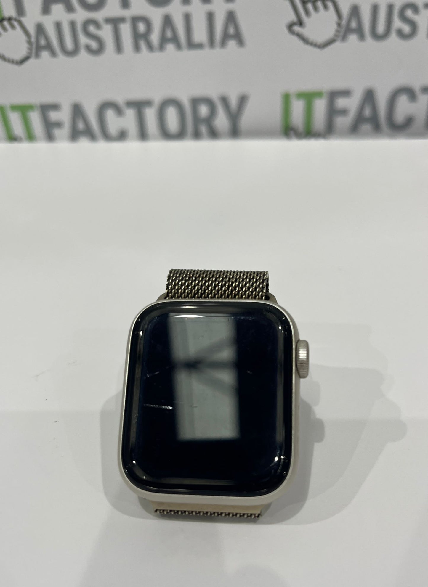 Apple Watch SE 2nd Gen A2722 40mm GPS Aluminium - Silver with Milanese Band