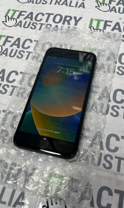 Apple iPhone 8 64GB Space Grey A1863 (92% BH)