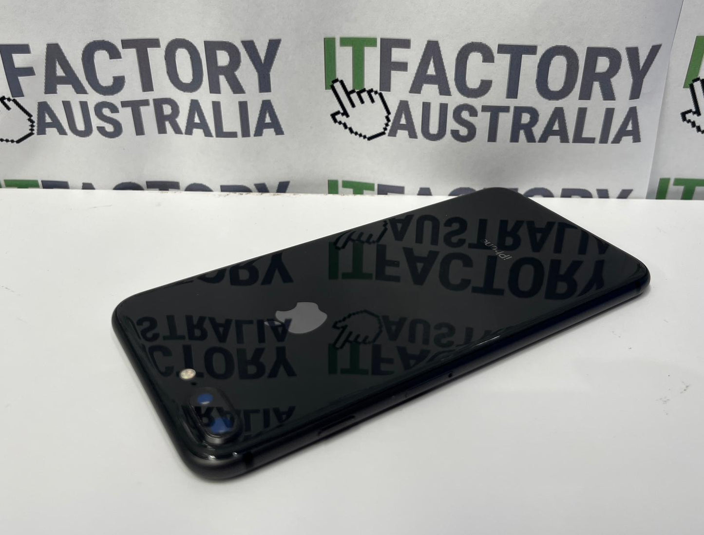 Apple iPhone 8 Plus 64GB Space Grey A1864 (79% BH)