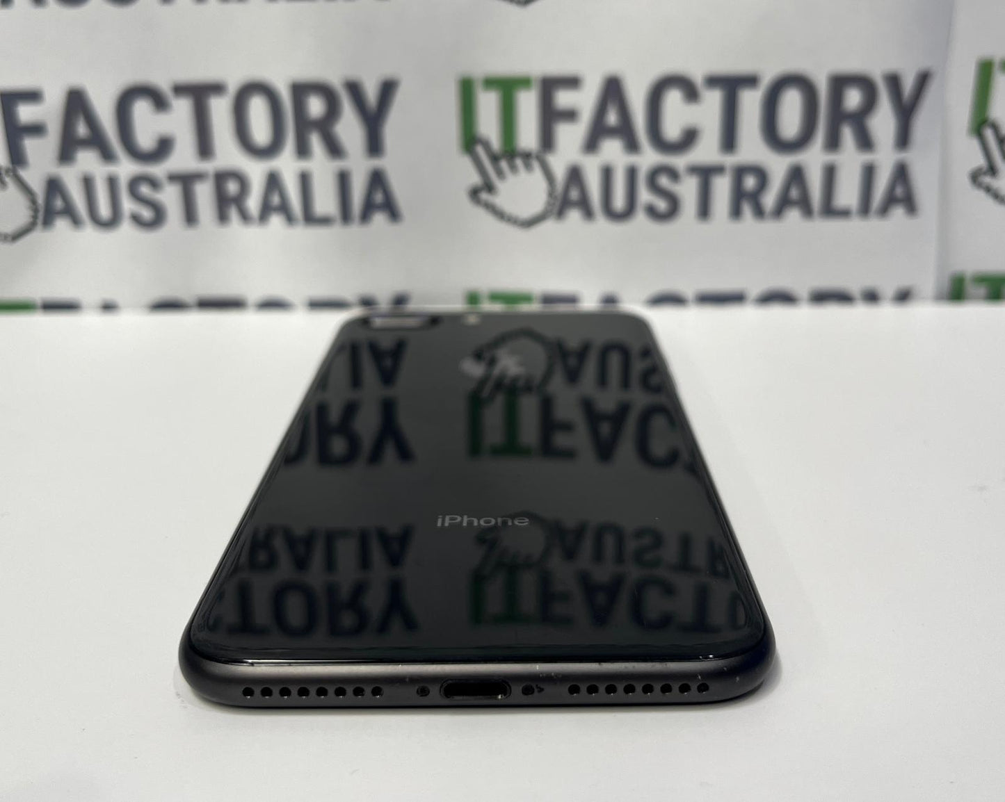 Apple iPhone 8 Plus 64GB Space Grey A1864 (79% BH)